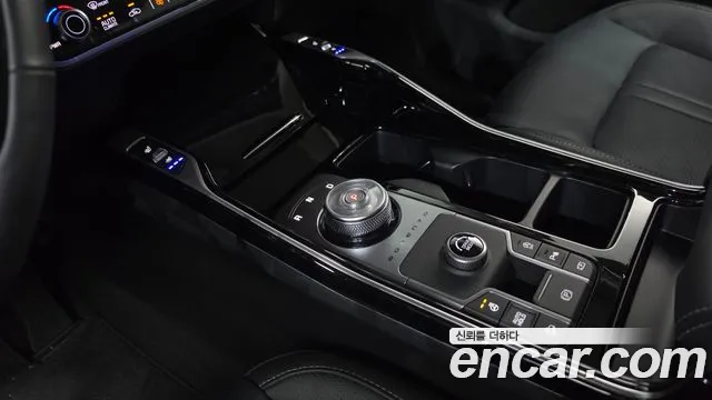 Kia Sorento Новый Sorento 4 поколение Бензин 2.5T 2WD — Фото автомобиля 8