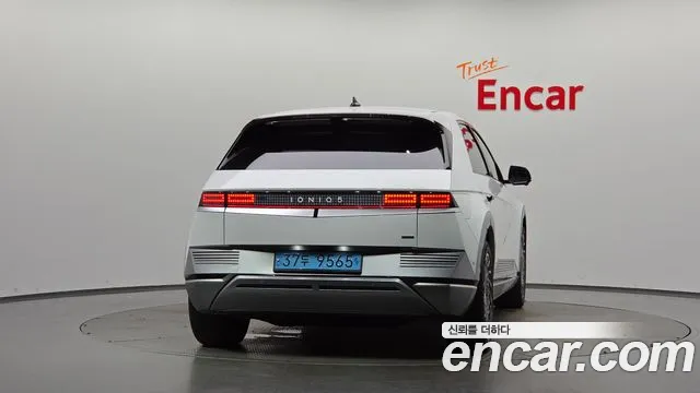 Hyundai Ioniq5 Ioniq5 Long Range AWD — Фото автомобиля 3