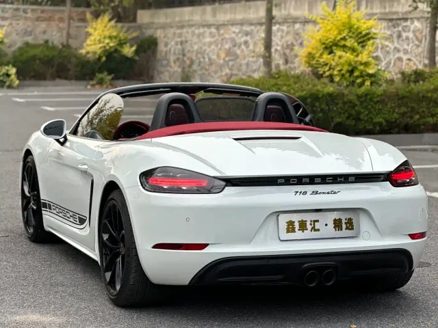 Porsche 718 — Фото автомобиля 4