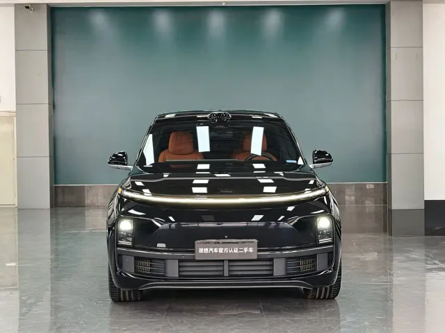 Li Auto L9 — Фото автомобиля 2