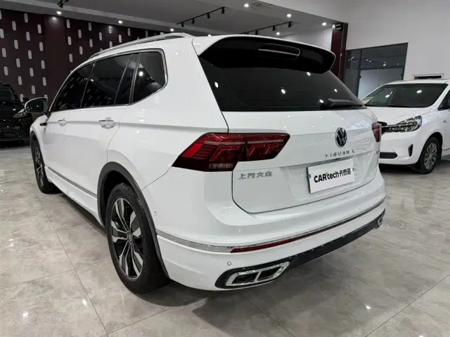 Volkswagen Tiguan L — Фото автомобиля 6