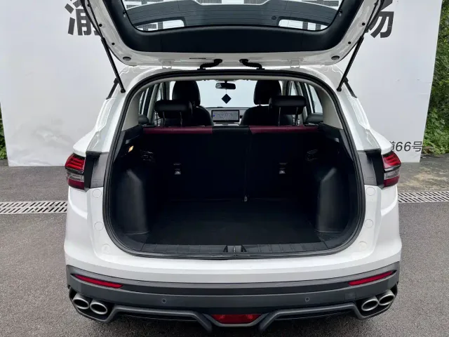 Geely Binyue — Фото автомобиля 24
