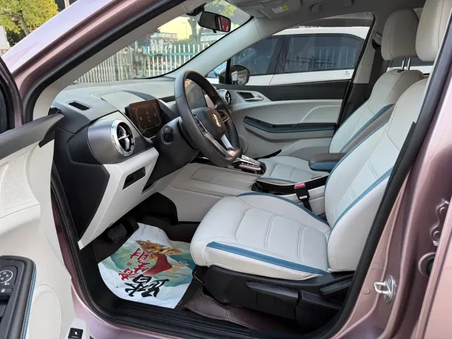 BYD Yuan Pro — Фото автомобиля 5