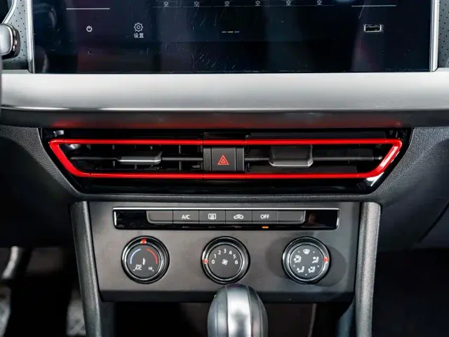 Volkswagen Lavida — Фото автомобиля 11