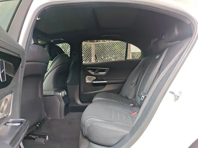 Mercedes-Benz C-Class — Фото автомобиля 4