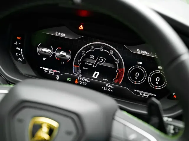 Lamborghini Urus — Фото автомобиля 15