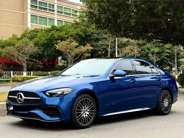 Mercedes-Benz C-Class — Фото автомобиля 2