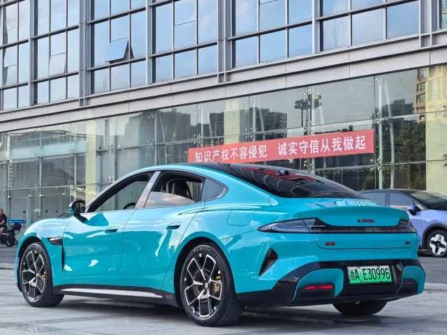 Xiaomi SU7 — Фото автомобиля 7