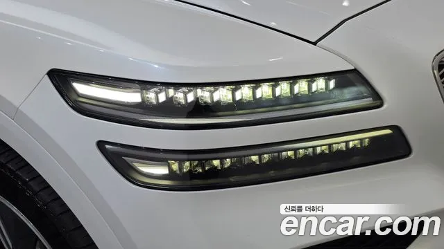 Genesis GV80 — Фото автомобиля 7
