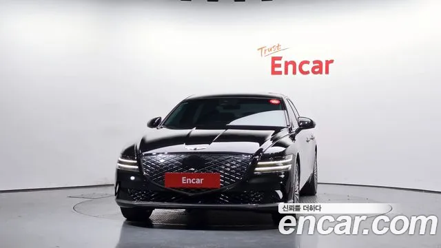 Genesis G80 RG3 — Фото автомобиля 3