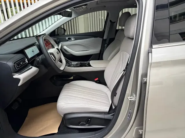 Geely Galaxy Stellar 6 — Фото автомобиля 8