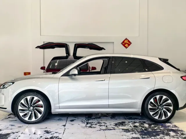 Aito M5 — Фото автомобиля 7