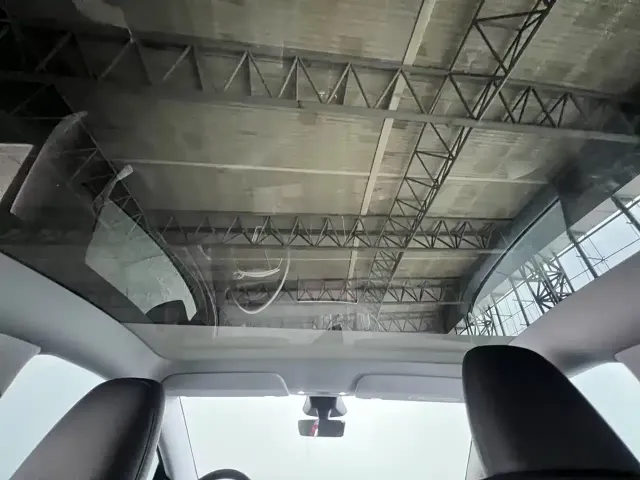 Tesla Model Y — Фото автомобиля 20