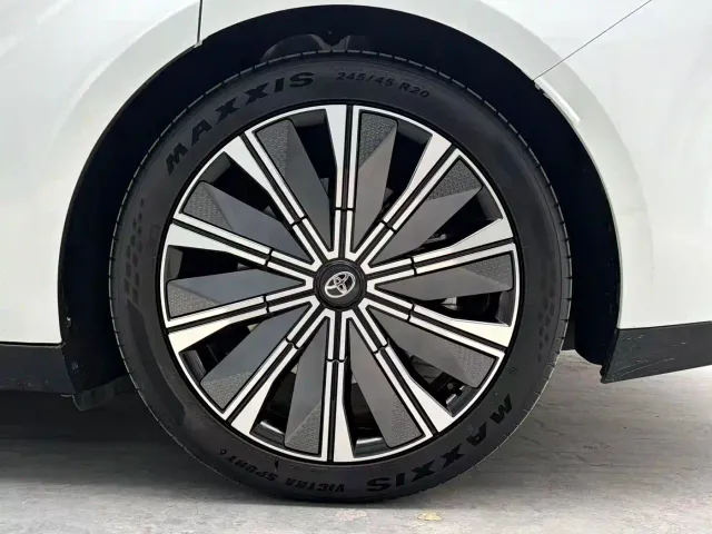 Toyota BoZhi 7 — Фото автомобиля 9