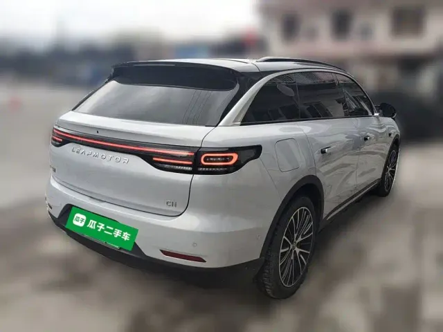 Leapmotor C11 — Фото автомобиля 6