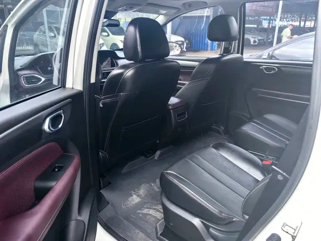 GAC Trumpchi M6 — Фото автомобиля 6
