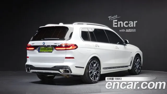 BMW X7 — Фото автомобиля 2