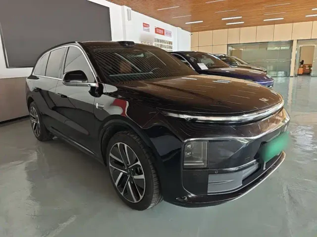 Li Auto L6 — Фото автомобиля 3