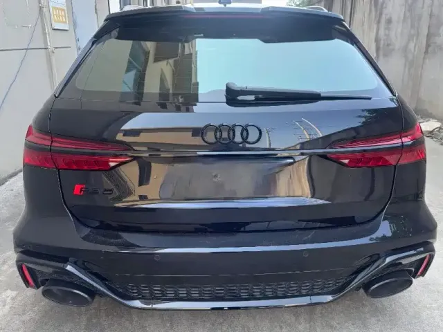 Audi RS 6 — Фото автомобиля 10