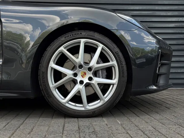 Porsche Panamera — Фото автомобиля 4