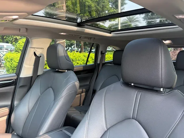 Toyota Highlander — Фото автомобиля 16