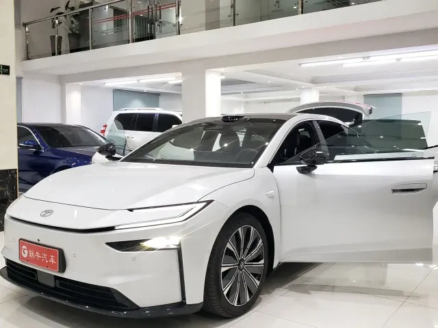 Toyota BoZhi 7 — Фото автомобиля 10