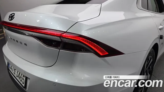 Hyundai Grandeur (New) Hybrid — Фото автомобиля 8