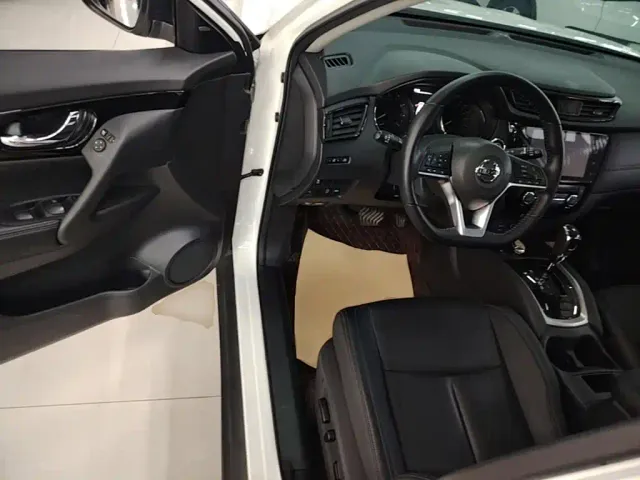 Nissan X-Trail — Фото автомобиля 15