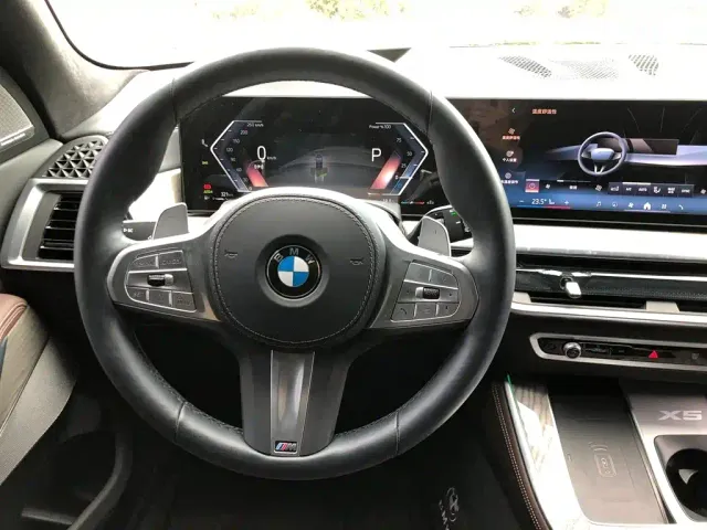 BMW X5 — Фото автомобиля 9