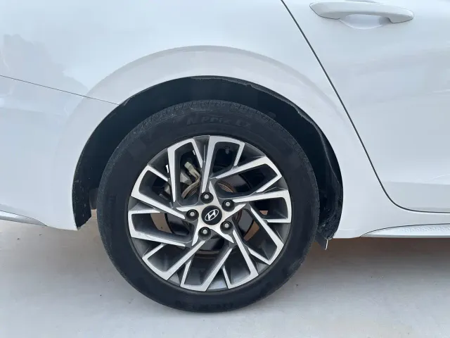 Hyundai Mistra — Фото автомобиля 20