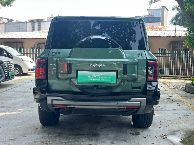 BYD FangChengBao Leopard 8 — Фото автомобиля 10