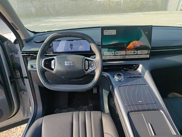 Geely Galaxy E5 — Фото автомобиля 10