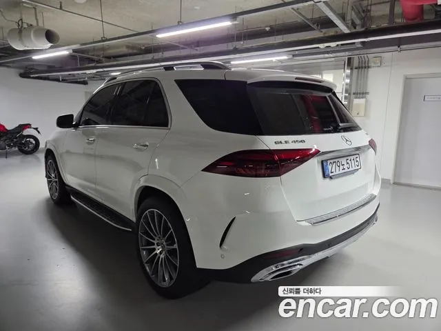 Mercedes-Benz GLE-Class — Фото автомобиля 2