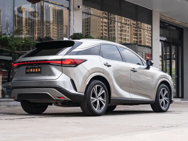 Lexus RX — Фото автомобиля 3