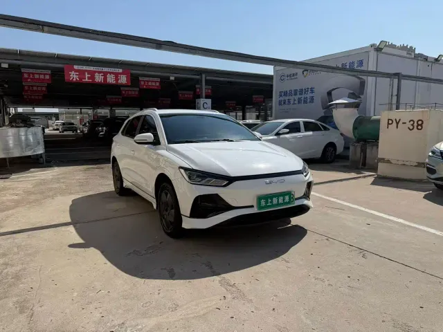 BYD e2 — Фото автомобиля 3