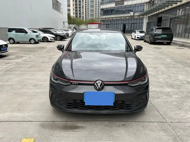Volkswagen Golf GTI — Фото автомобиля 2