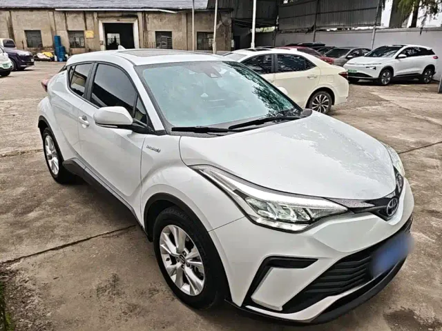 Toyota IZOA — Фото автомобиля 3