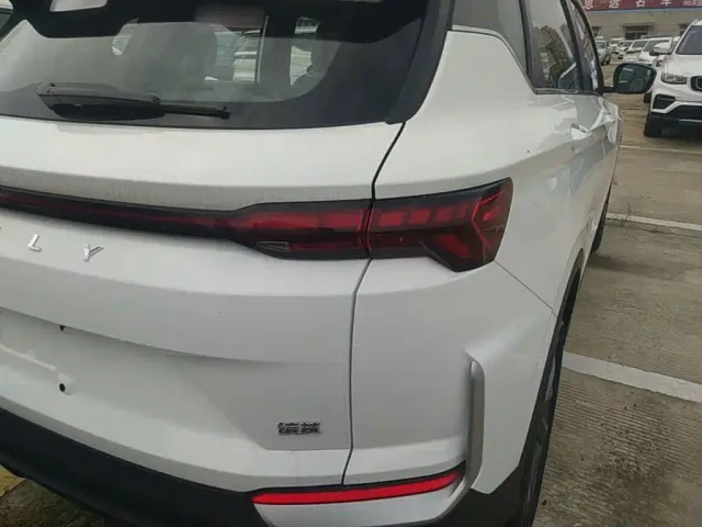 Geely Binyue — Фото автомобиля 7