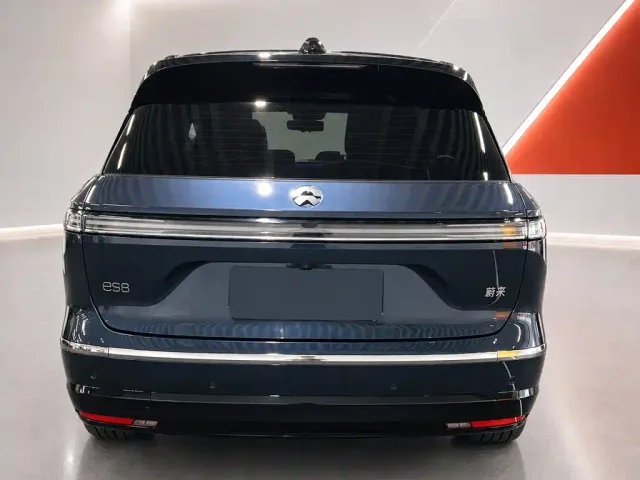 Nio ES8 — Фото автомобиля 5