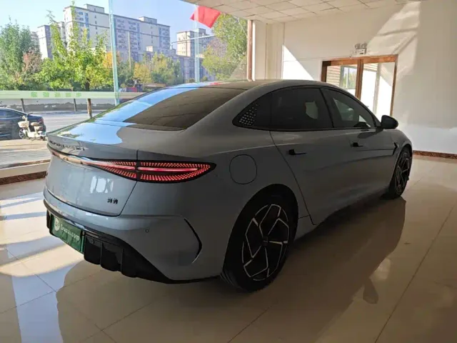 BYD Seal — Фото автомобиля 6