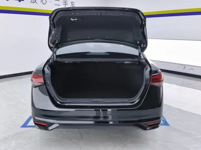 Nissan Sylphy — Фото автомобиля 4