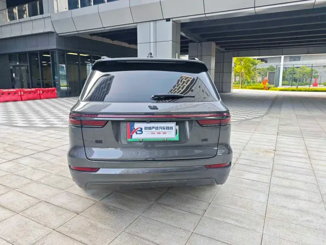 Li Auto ONE — Фото автомобиля 5