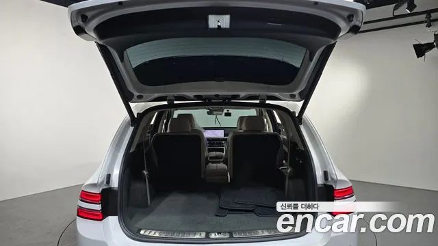 Genesis GV80 — Фото автомобиля 20
