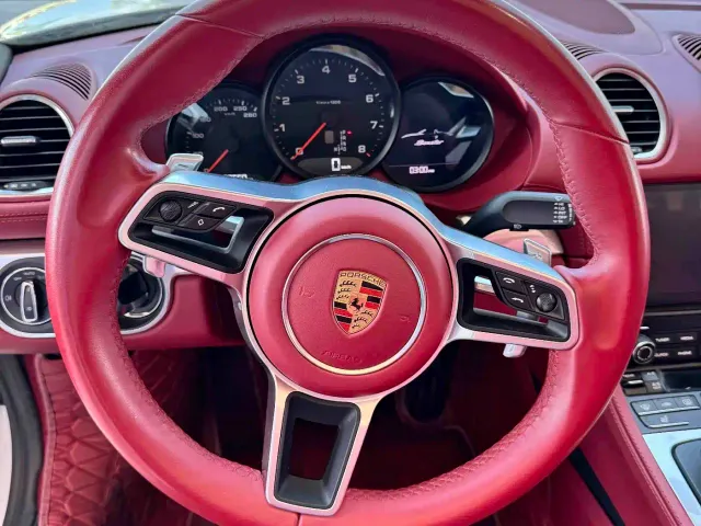 Porsche 718 — Фото автомобиля 10