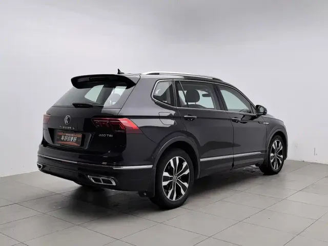 Volkswagen Tiguan L — Фото автомобиля 2