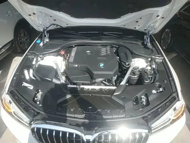 BMW 5 Series — Фото автомобиля 19