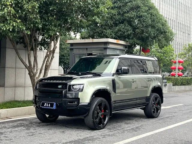 Фотография автомобиля — Land Rover Defender