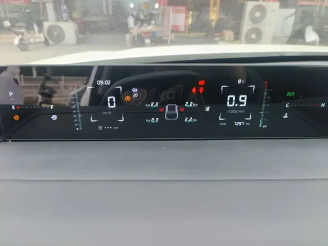 Changan Lamore — Фото автомобиля 3