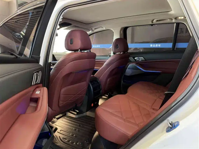 BMW X5 — Фото автомобиля 10
