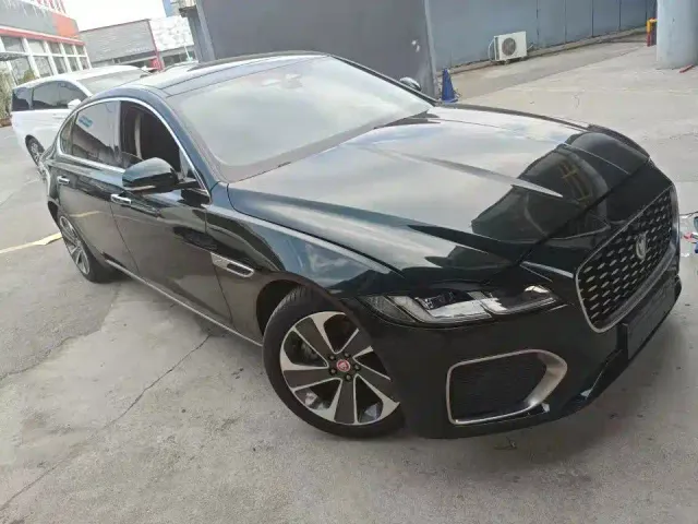 Jaguar XFL — Фото автомобиля 2